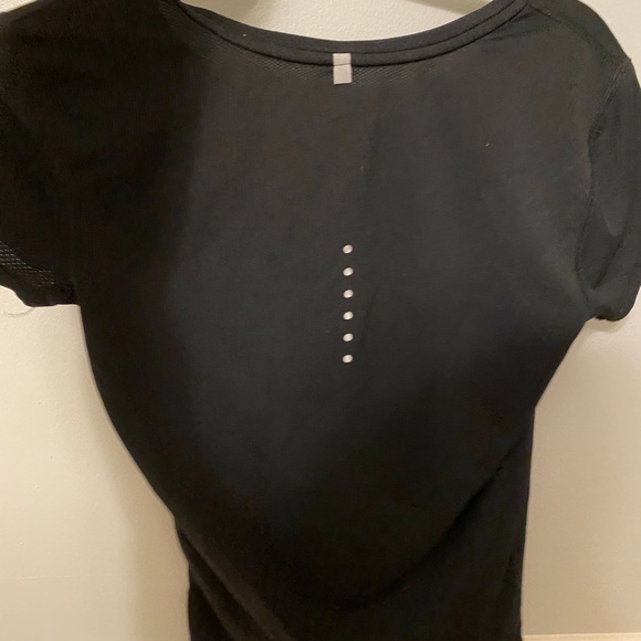 Black Nike Dri-Fit Workout shirt - Picture 2 of 3